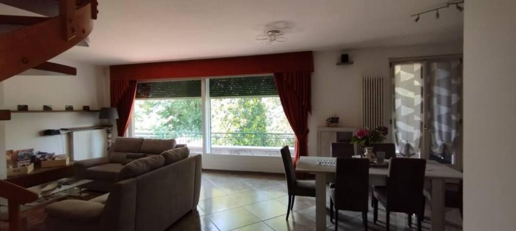 Lukas Home Con Il Cuore Appartamento 3 Camere Al Piano Terra E Appartamento 1 Camera In Taverna Merone Exterior photo